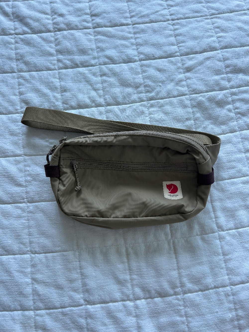 fjallraven hip pack in clay